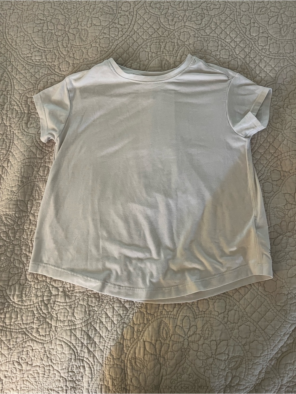 Athleta Girl- Move with Ease White Short-Sleeve Tee (size xs/6)